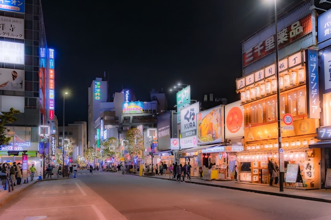 许家印尖端豪宅6亿“地牢”曝光 大佬“藏”了多少财物和孩子？ 豪宅违建背面的隐秘